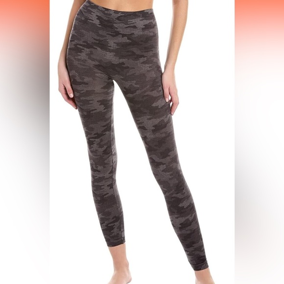 SPANX Pants - NWT Spanx Look at Me Now High Waisted Camo Leggings S and M Grey/Black Camo